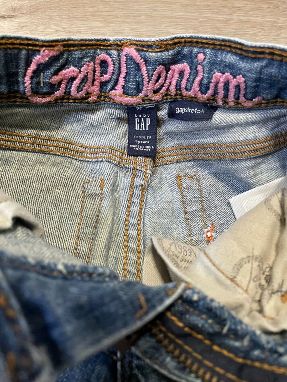 Embroidered Jeans - Picture 5 of 10